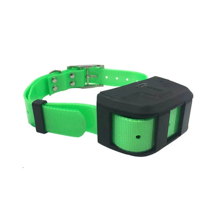 Pet GPS Tracking Collar: Real-Time Locator for Dogs, Waterproof IP67